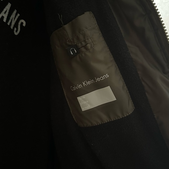 Calvin Klein Jeans Green Puffer Coat - Picture 6 of 8